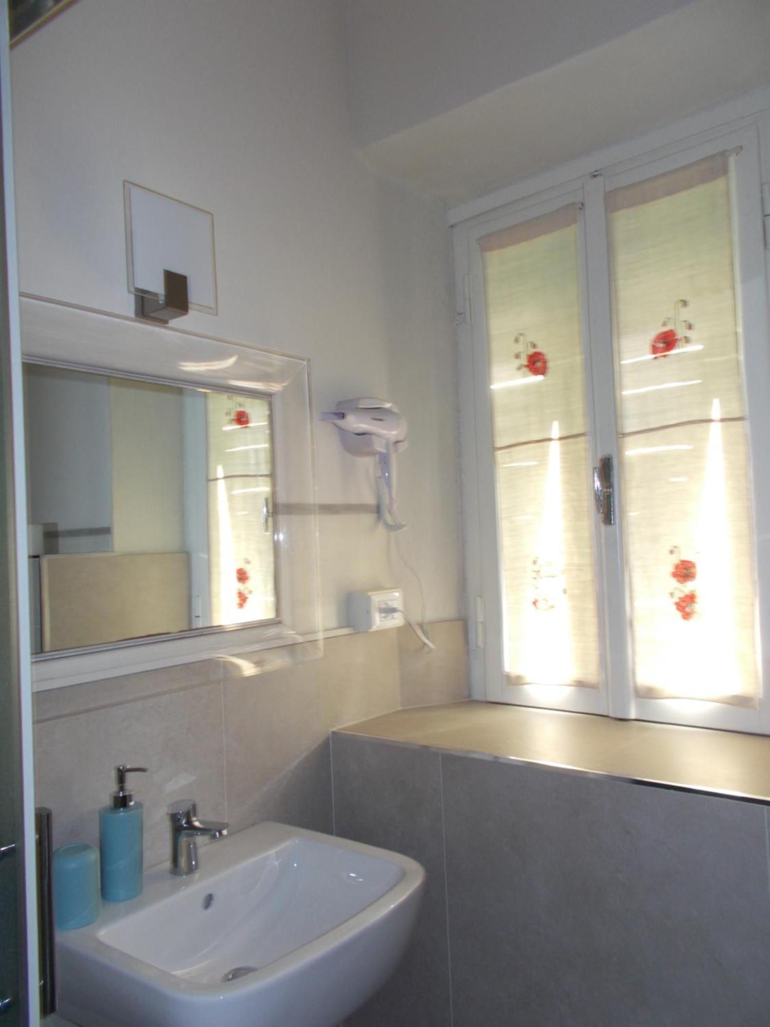 Guest House Le Arti Minori 세라발레 피스토이에세 외부 사진